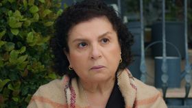 Naciye vrea să scape de Zeynep